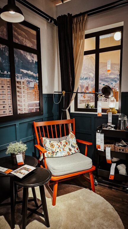 Uygun Fiyatlı Yöntemlerle Oturma Odanızı Yenilemenin Pratik Fikirleri